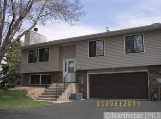 889 94th Ave NE, Blaine, MN 55434