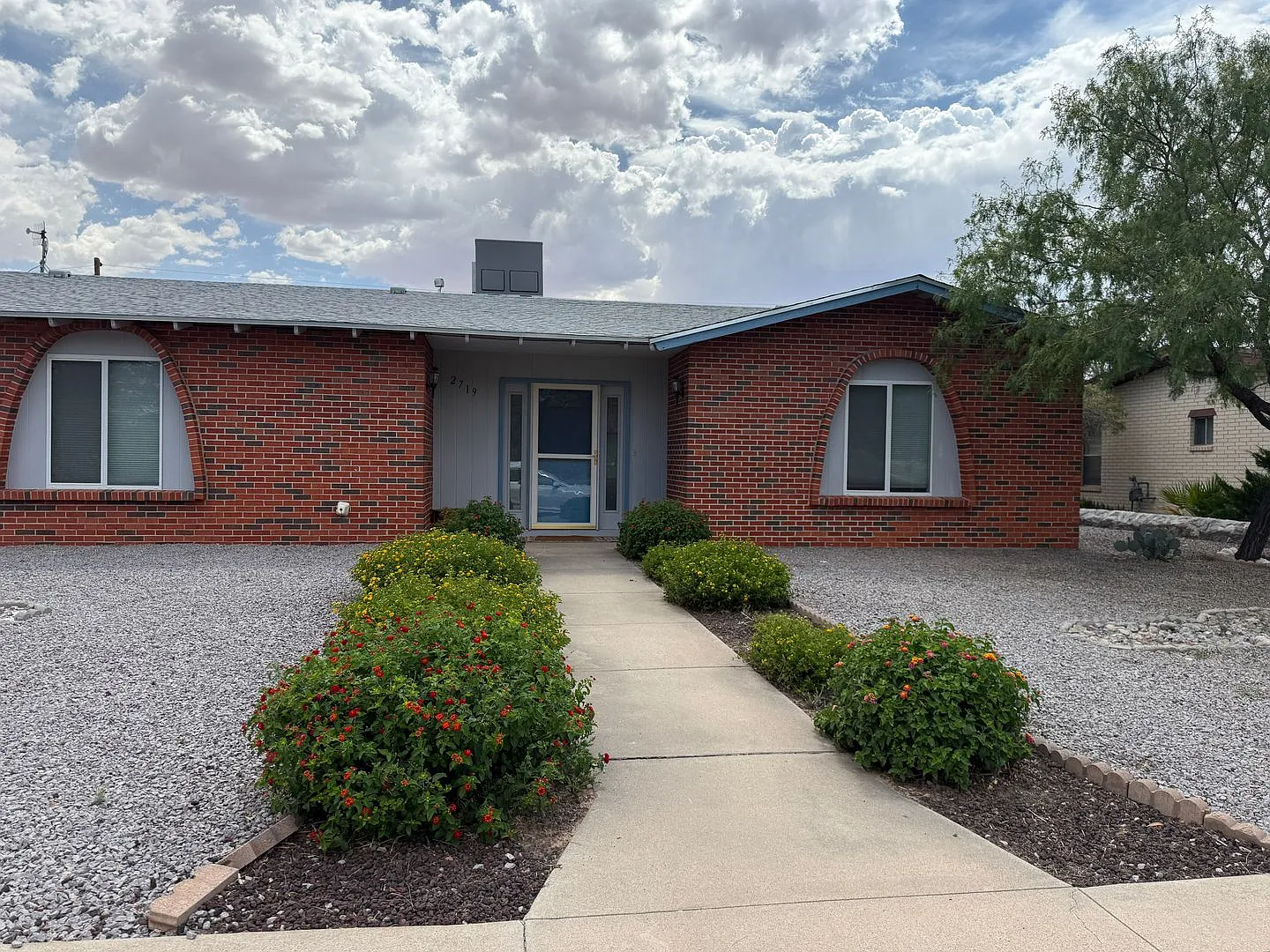3-bedroom, 2-bath home in Las Cruces — Photo 2