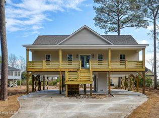 121 Cove Ct, Sneads Ferry, NC 28460
