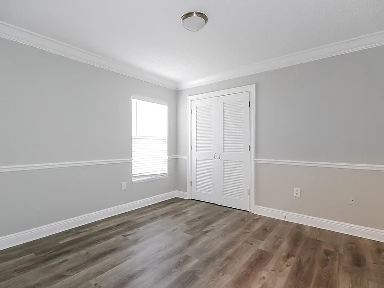 11305 Maybrook Ave — Photo 13