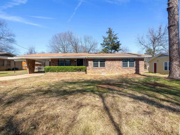 104 Babb Ln, Texarkana, TX 75501