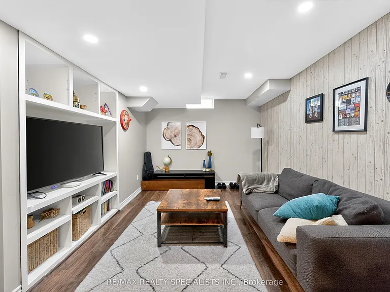 2067 Golden Orchard Trl — Photo 37