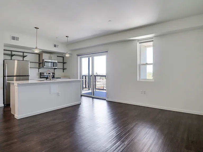 312 Pictured, 314 (top floor) has flipped/mirror floorplan, same fixtures & finishes