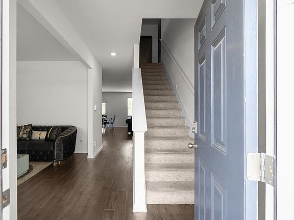 3rd image of 245 Canberra Way