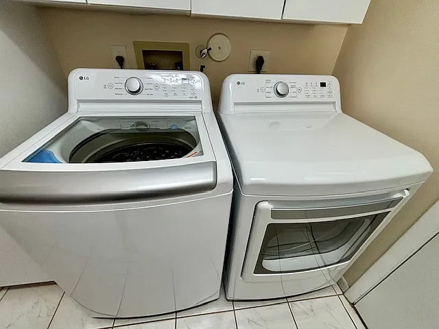 Brand new 2024 LG Washer/Dryer set