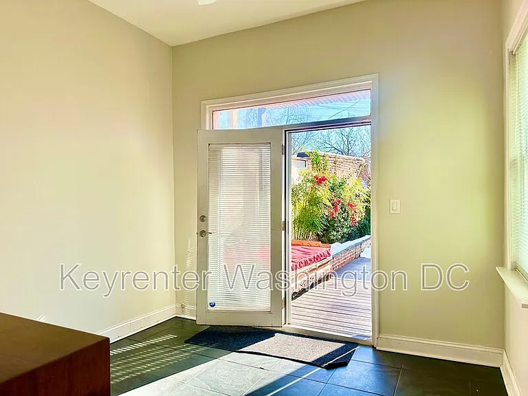 618 Q St NW #NW — Photo 19
