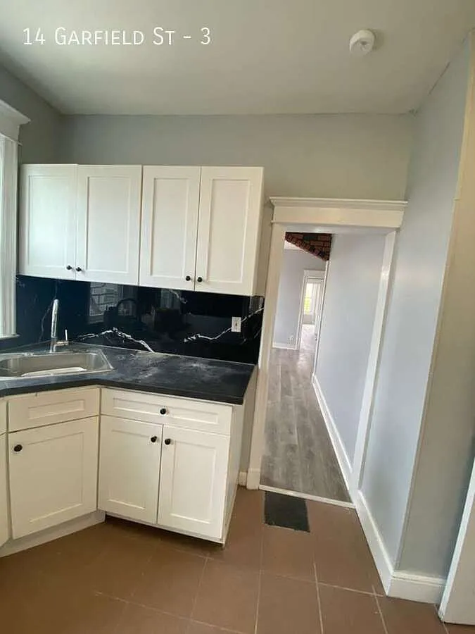 4 bed, $3,500 — Photo 1