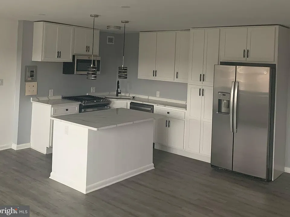 1200 S Arlington Ridge Rd #703