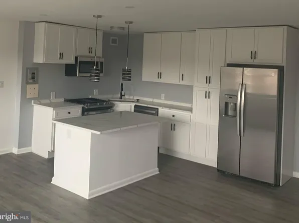 1200 S Arlington Ridge Rd APT 703, Arlington, VA 22202