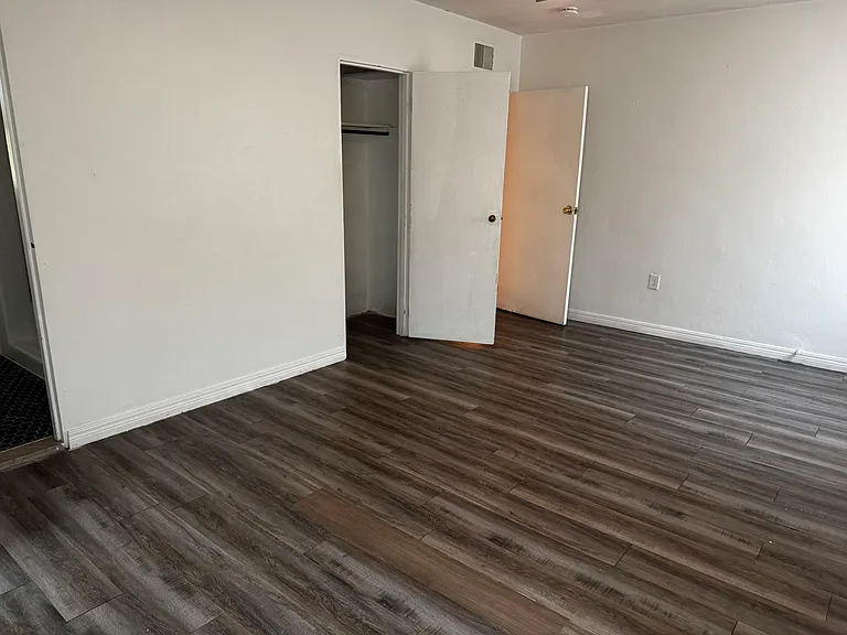 1201 SW 11th Ave #4 — Photo 14