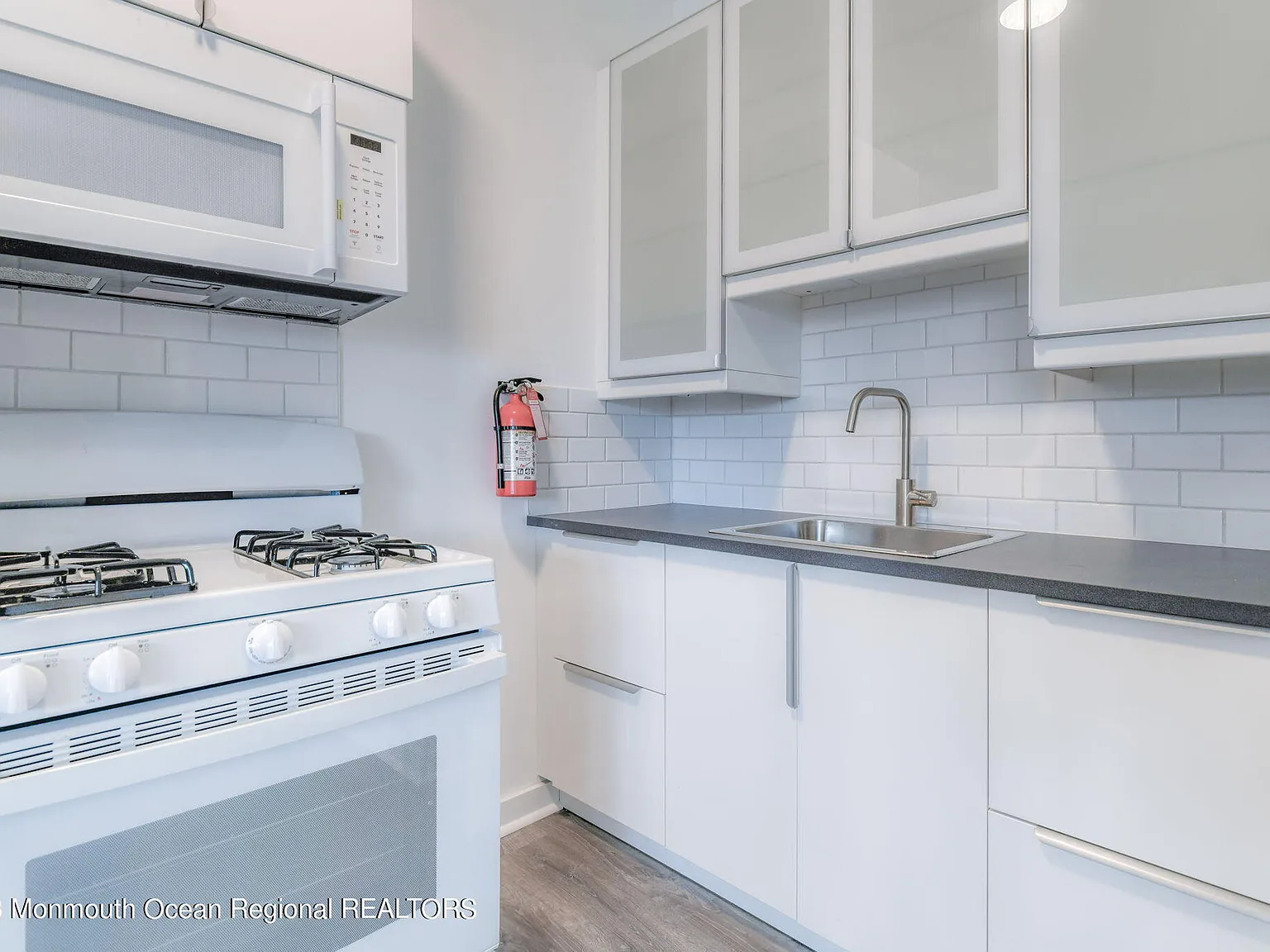 1 bed, $2,500 — Photo 3