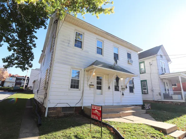 60 E Franklin St, Ephrata, PA 17522