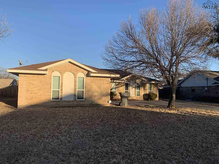 5519 Briargrove Dr — Photo 24