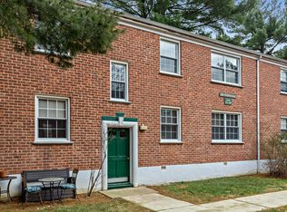 182 Pinewood Rd APT 26, Hartsdale, NY 10530