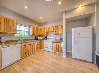 729 Clay Rdg #729, Canyon Lake, TX 78133