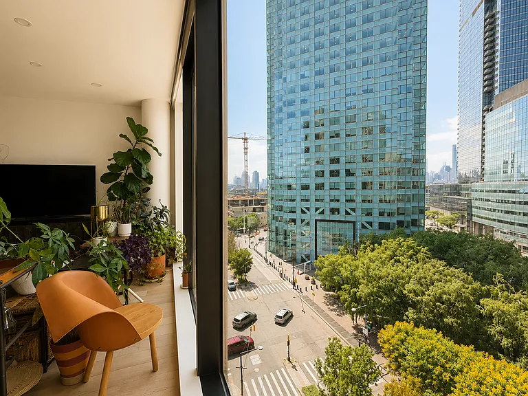 45-07 Court Sq #8B — Photo 9