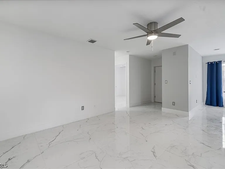 1212 SE 6th Ter #83 — Photo 7