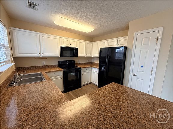 4th image of 26 Coronado Court