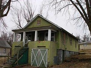 2nd image of 321 Shelton Ave