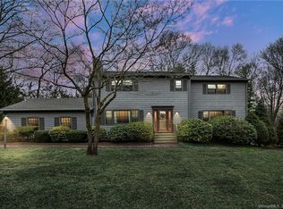 120 Lantern Rd, Stratford, CT 06614