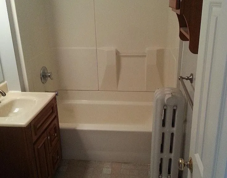 320 4th St SE #202 — Photo 8