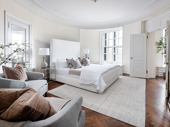 5th image of 2109 Broadway APT 1179