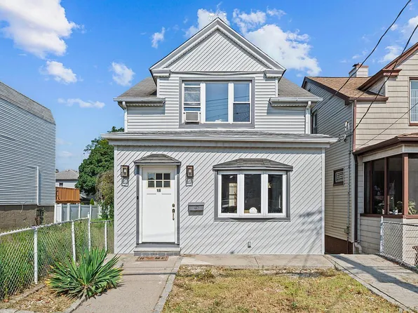 916 Clarence Ave #Sfr, Bronx, NY 10465