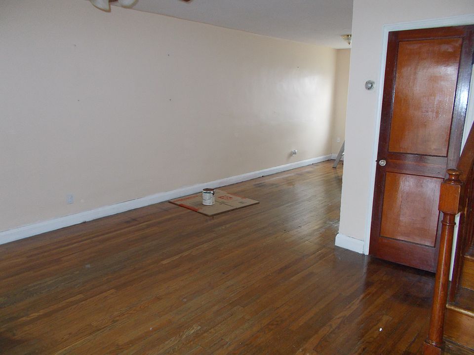 2nd image of 231 Arden Rd W