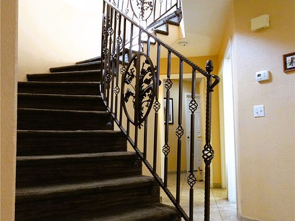 5th image of 2367 Monterey Pine Dr