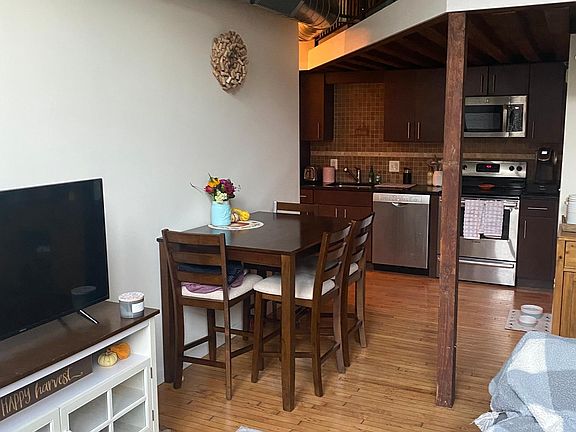 2nd image of 1201-15 Fitzwater St #207