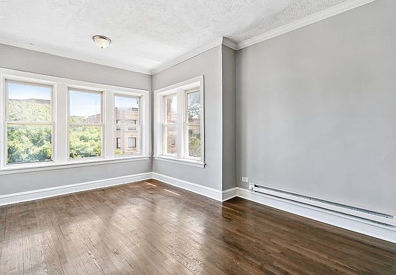 5th image of 11020 S Vernon Ave
