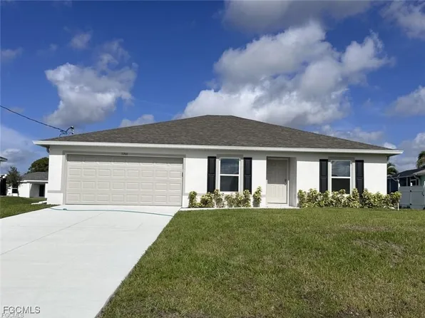 3206 NE 14th Pl, Cape Coral, FL 33993