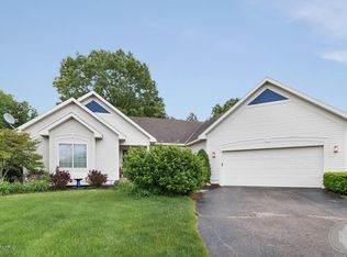 207 Woodwind Dr, Holland, MI 49424