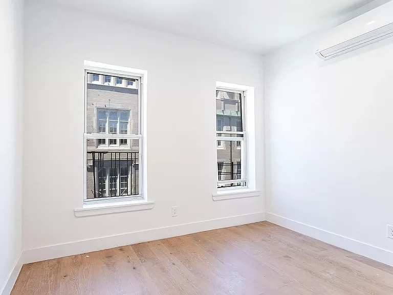 116 Suffolk St #7A — Photo 4
