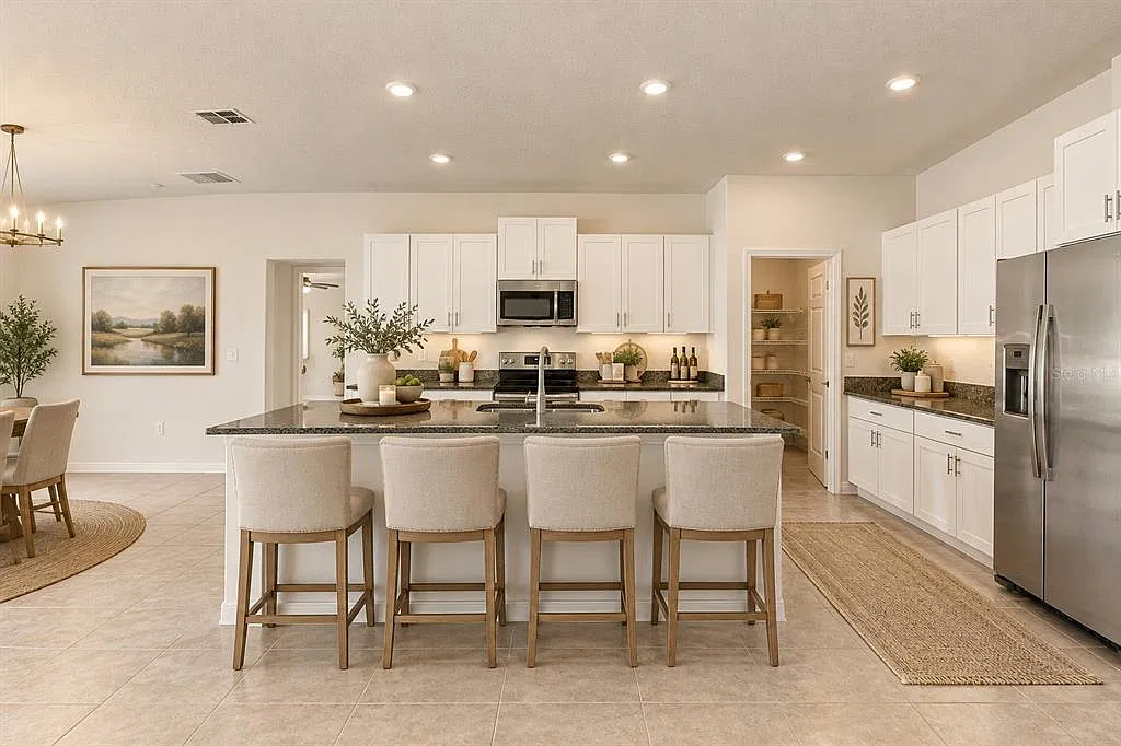 4 bed, 3.0 bath, 2557 sqft, $2,850 — Photo 4