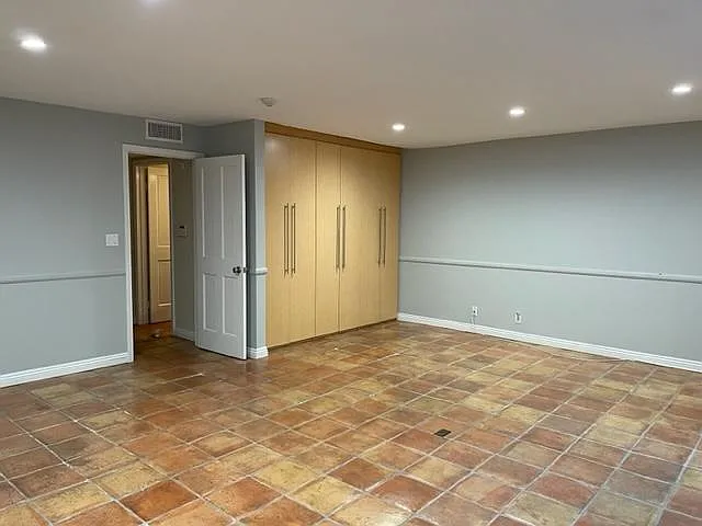 1242 Berkeley St #14 — Photo 30