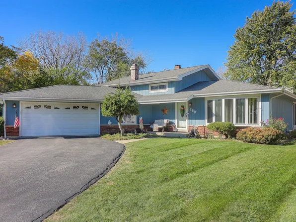 260 Robinson Ln, Westmont, IL 60559