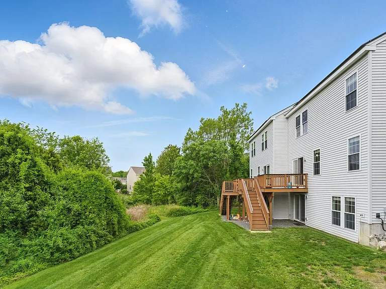 13 Wayside Dr — Photo 27