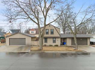 1021 North St, Lake Geneva, WI 53147