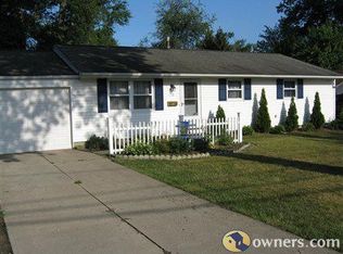 176 Vanda Ave, Avon Lake, OH 44012