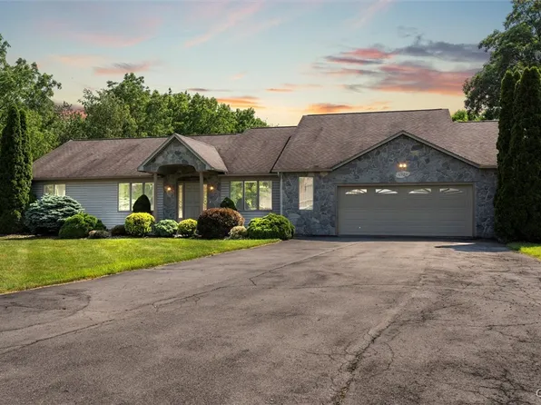 6924 Todd Way, Liverpool, NY 13088