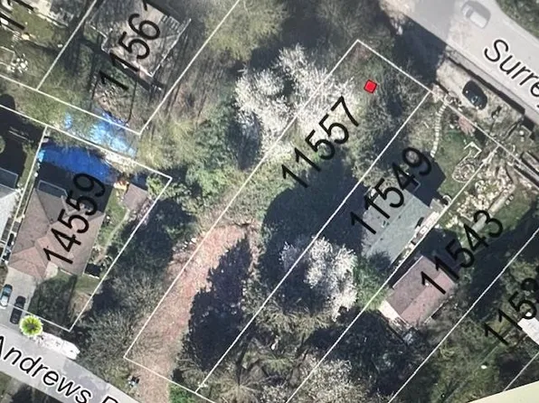 11557 Surrey Rd, Surrey, BC V3R 5T6