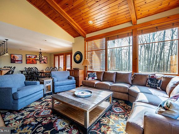 3rd image of 163 Kendall Camp Cir