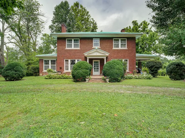 2824 W Walnut St, Johnson City, TN 37604