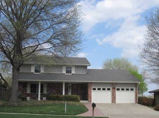 2712 Princeton Blvd, Lawrence, KS 66049