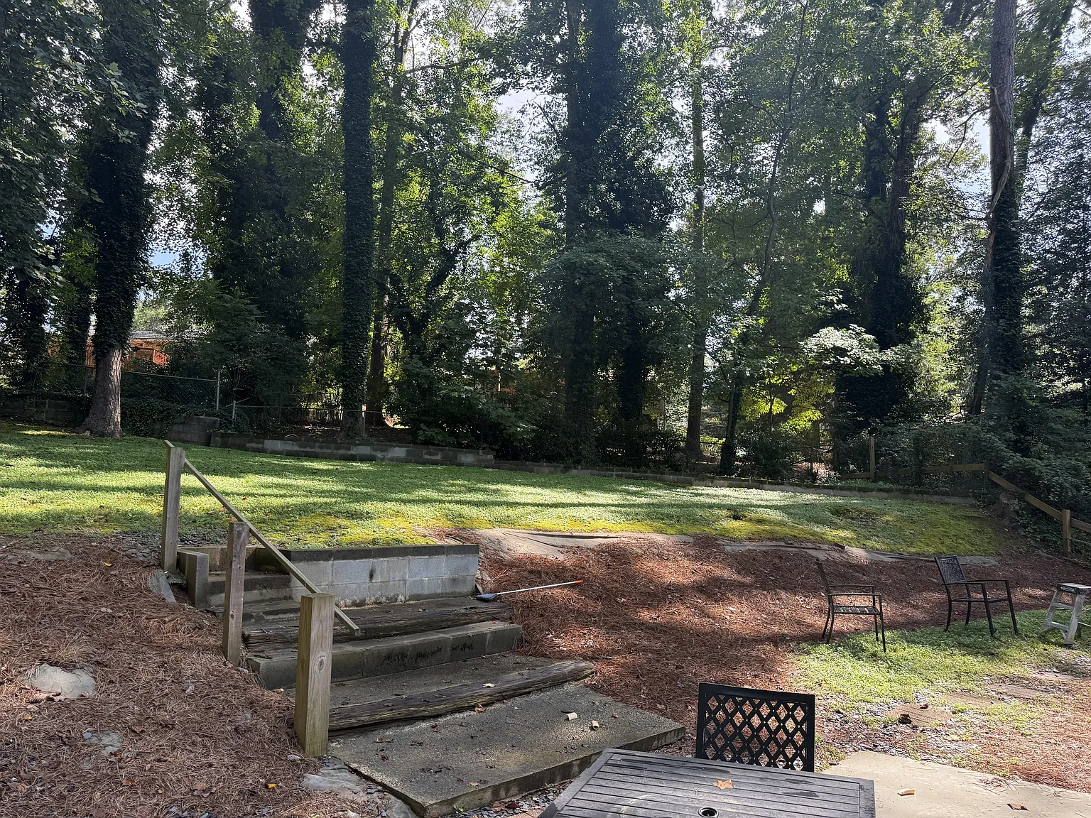 3 bed, 1008 sqft, $1,885 — Photo 3