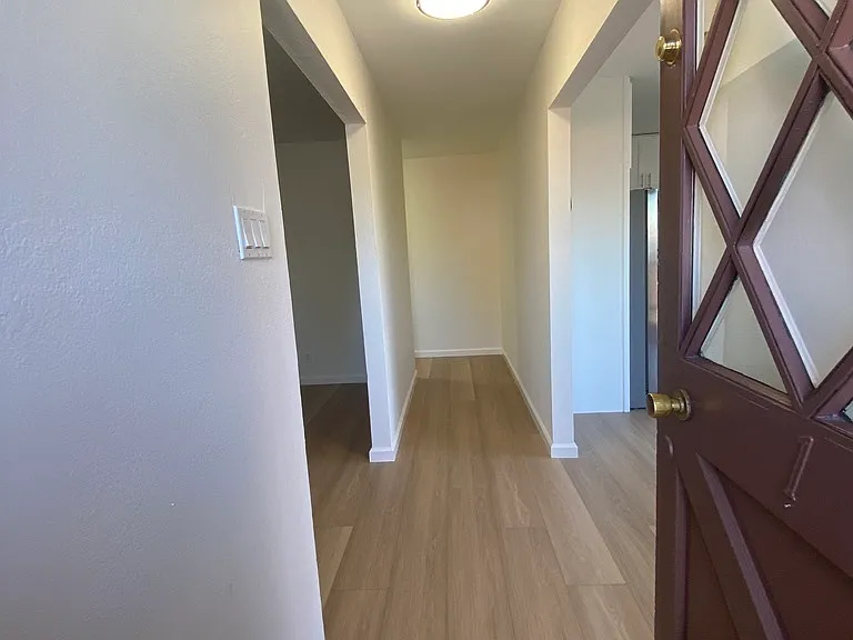 162 Roosevelt Ave — Photo 4