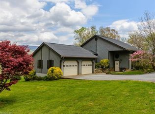 82 Joe Jenkins Rd, Fairview, NC 28730