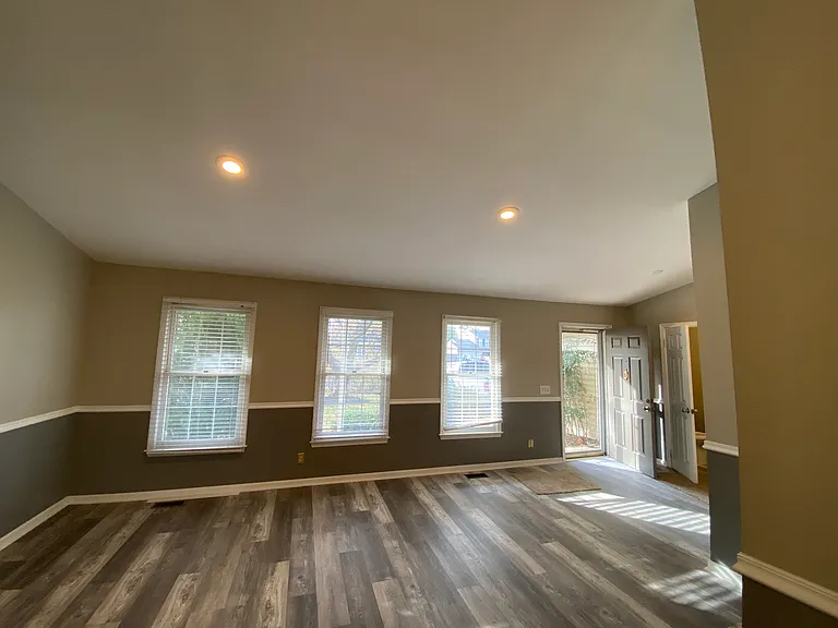 10523 Cedar Creek Dr — Photo 19
