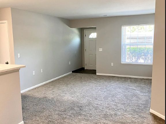 5th image of 8946 Charlotte Ct